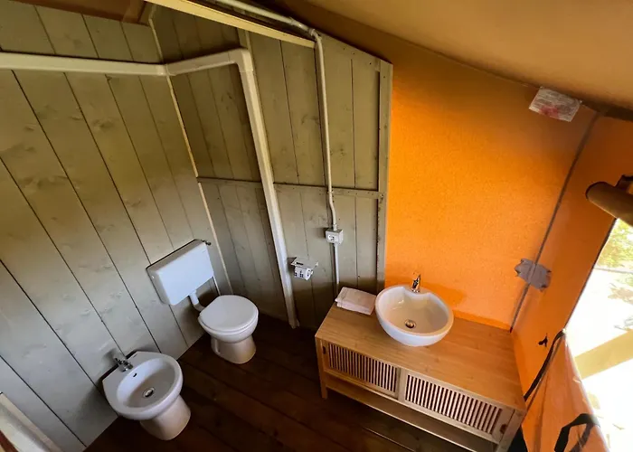 Casolare Glamping Experience * سبرلونغا