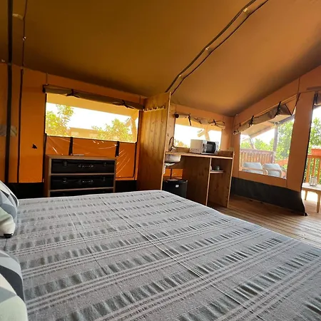 Casolare Glamping Experience ラグジュアリーテント *